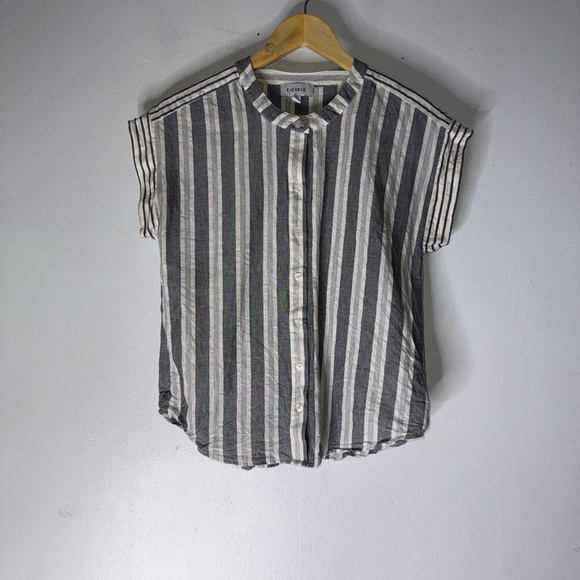 Evereve Tops - Evereve Addison Stripe Mix Gray White Short Sleeve Button Down Shirt XS